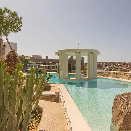 Peristeronas Village