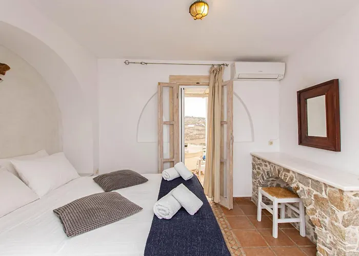 Peristeronas Village Klouvas