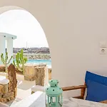 قرية بيريستيروناس Klouvas