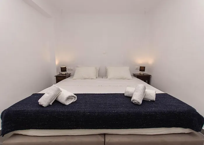 מלון Peristeronas Village Klouvas