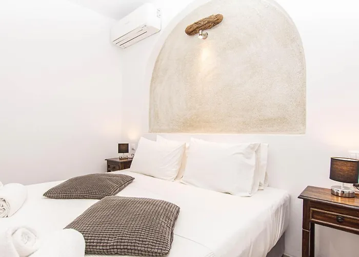 מלון Peristeronas Village Klouvas