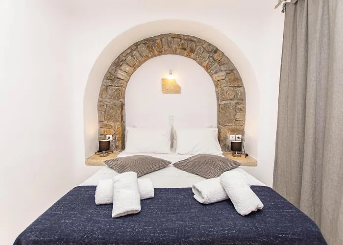 מלון Peristeronas Village Klouvas