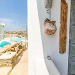 Peristeronas Village Hotell 3*