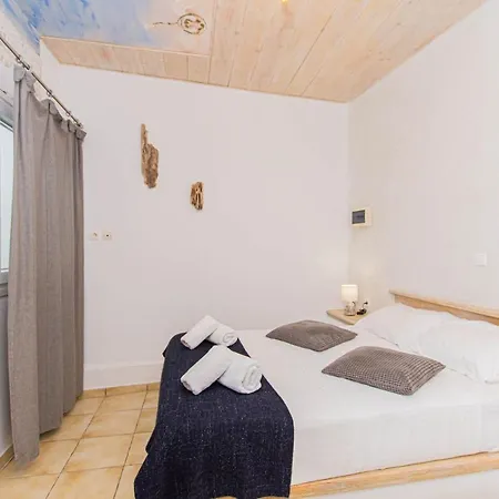 Peristeronas Village Hotel Klouvas