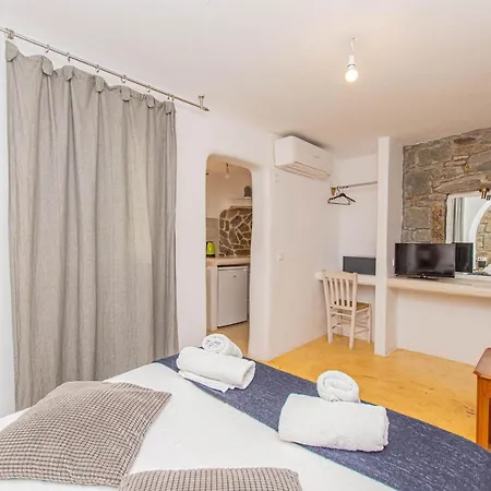 Peristeronas Village 호텔 클라우바스