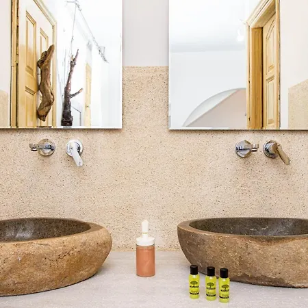 Peristeronas Village 호텔