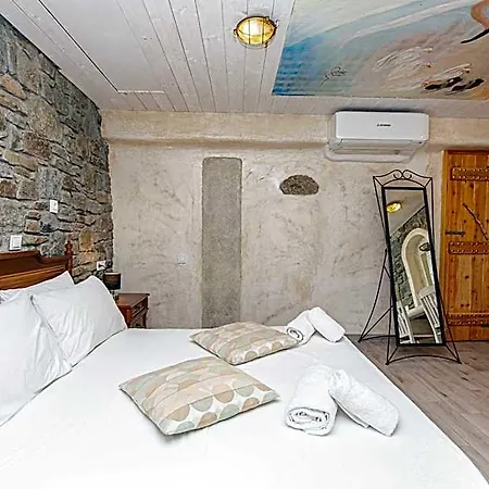 Peristeronas Village Klouvas