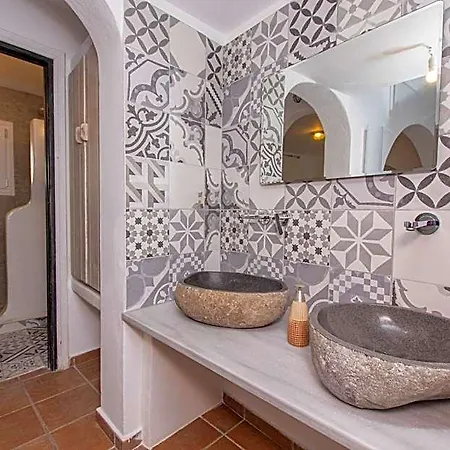 Peristeronas Village Hotel Klouvas