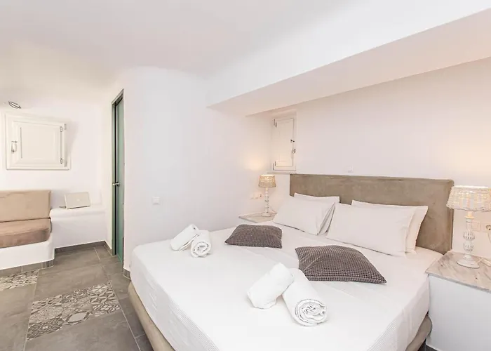 Peristeronas Village Отель 3*