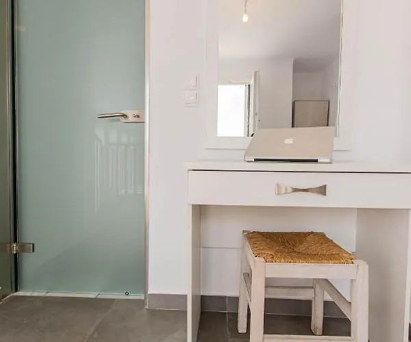 Peristeronas Village Отель Klouvas