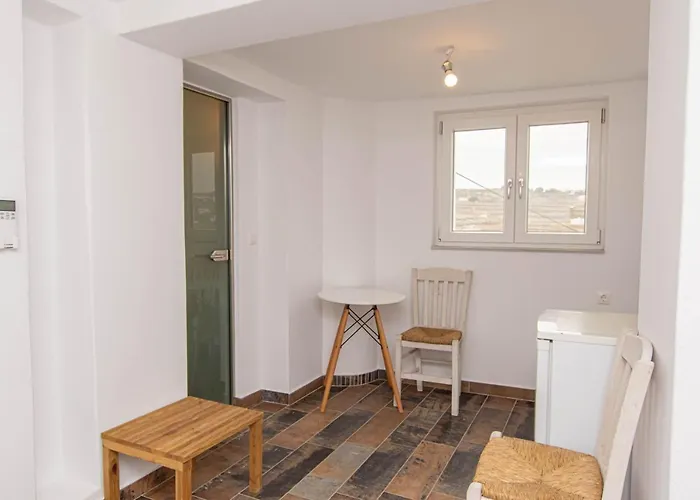 Hotel Peristeronas Village