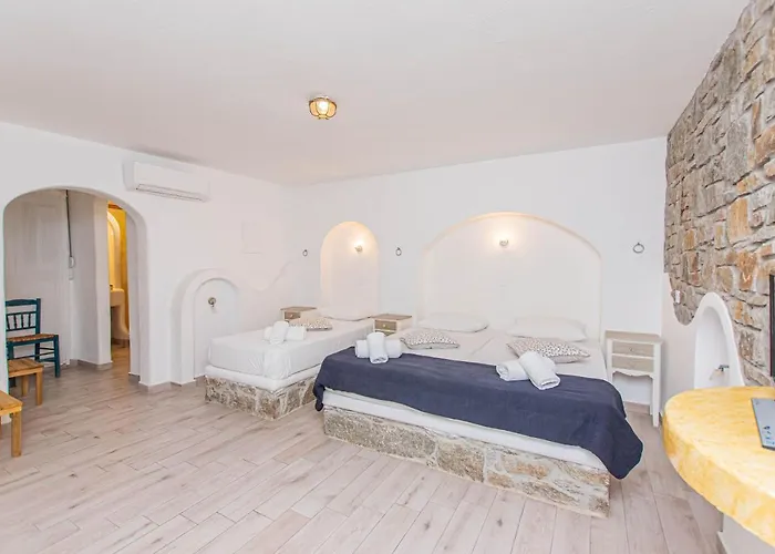 Peristeronas Village Отель 3*