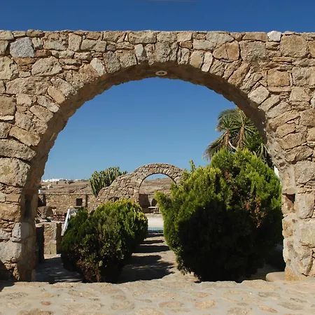Peristeronas Village 3* Klouvas
